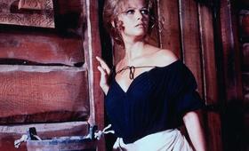 spiel-mir-das-lied-vom-tod-mit-claudia-cardinale.jpg.fb573383658613e70a8a46fc63b07e5d.jpg