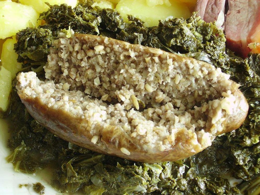 1024px-Gruenkohl_mit_Pinkel.thumb.jpg.6ed39809d2891dcd92fea7ea8564e6cf.jpg